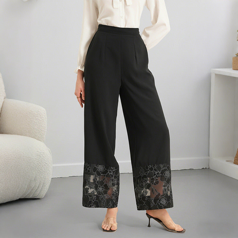 SERFI Pantalon droite avec panneaux de dentelle transparente.